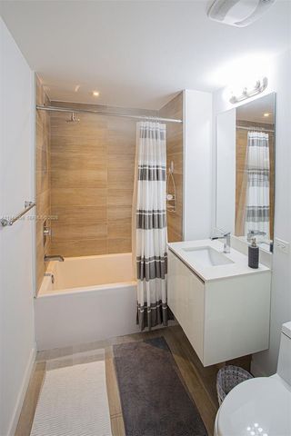 1600 SW 1st Ave 1108, Miami, FL 33129