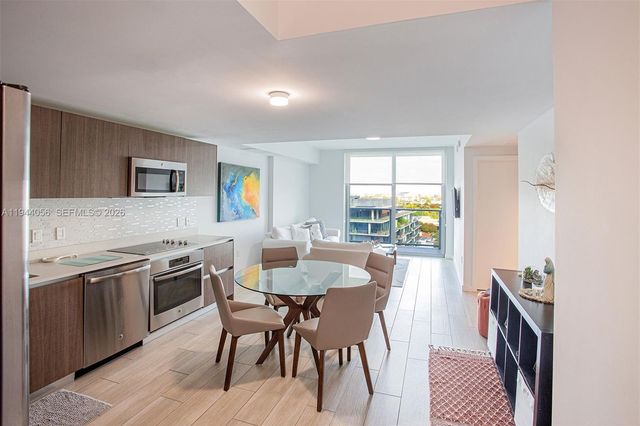 1600 SW 1st Ave 1108, Miami, FL 33129