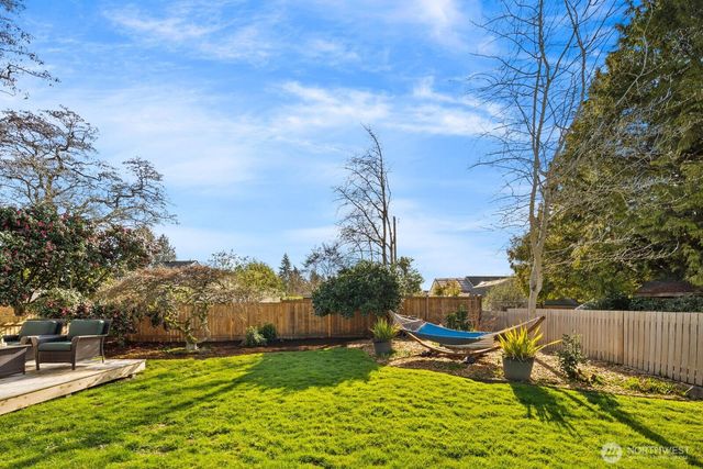 7941 30th Avenue SW, Seattle, WA 98126