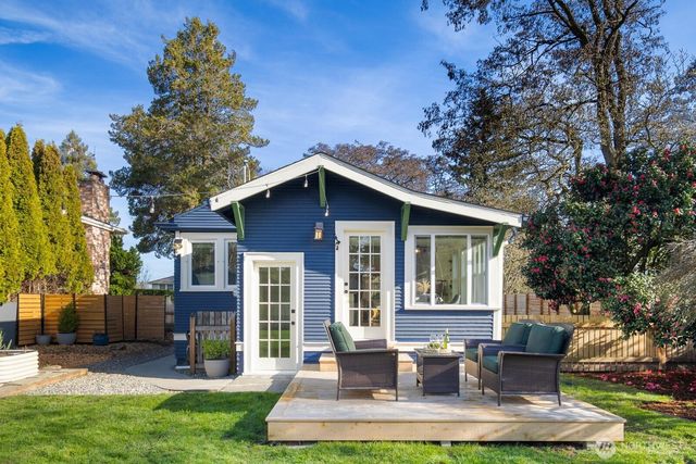 7941 30th Avenue SW, Seattle, WA 98126