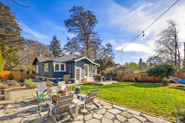 7941 30th Avenue SW, Seattle, WA 98126