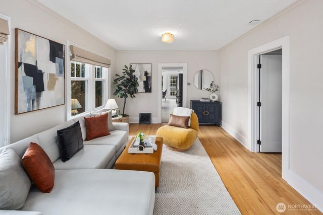 7941 30th Avenue SW, Seattle, WA 98126