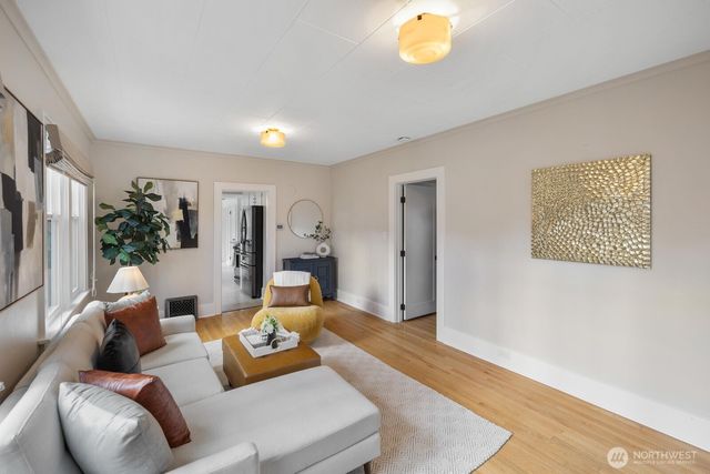 7941 30th Avenue SW, Seattle, WA 98126