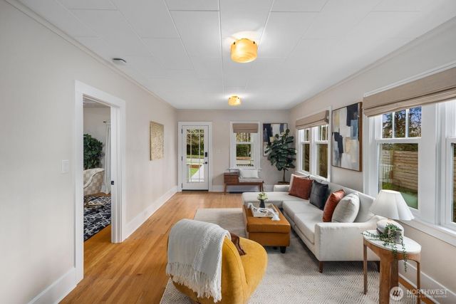 7941 30th Avenue SW, Seattle, WA 98126