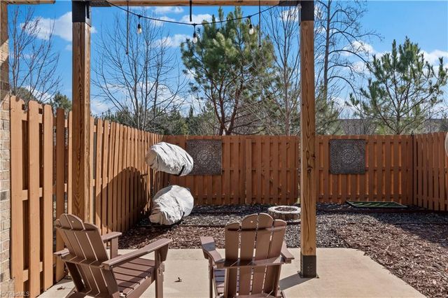 303 Zurich Court, Winston-salem, NC 27127