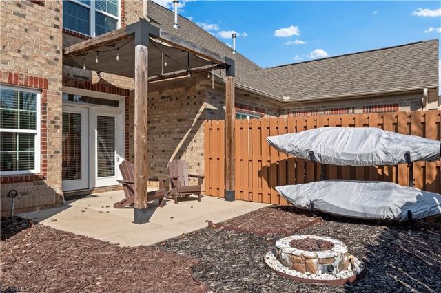 303 Zurich Court, Winston-salem, NC 27127