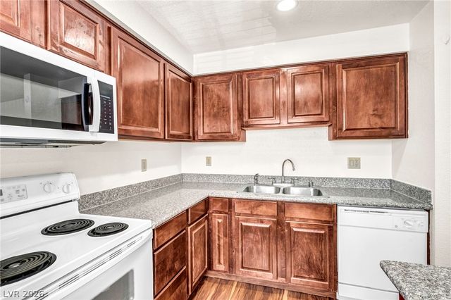 5140 Indian River Drive 306, Las Vegas, NV 89103