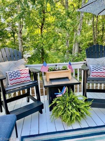 354 Shingle Gap Road, Purlear, NC 28665