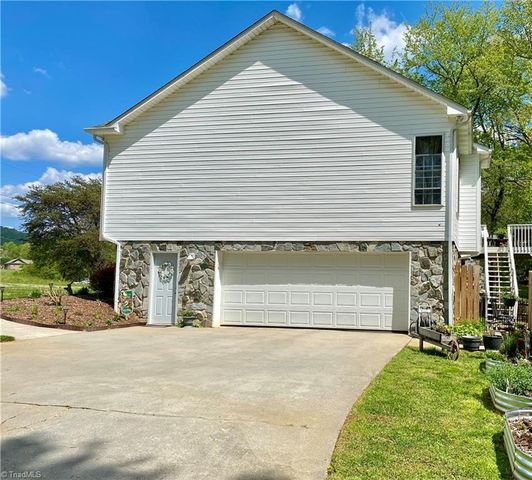 354 Shingle Gap Road, Purlear, NC 28665