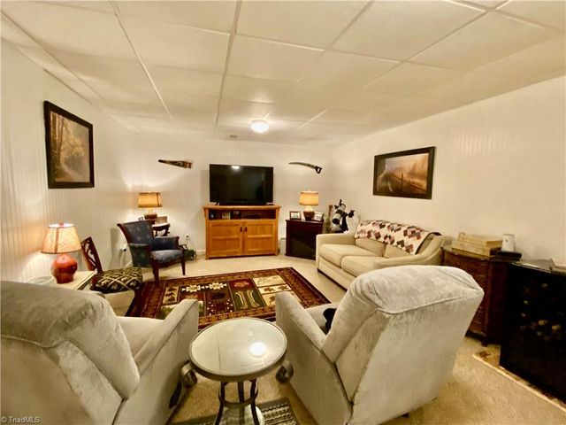 354 Shingle Gap Road, Purlear, NC 28665