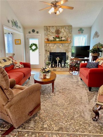 354 Shingle Gap Road, Purlear, NC 28665