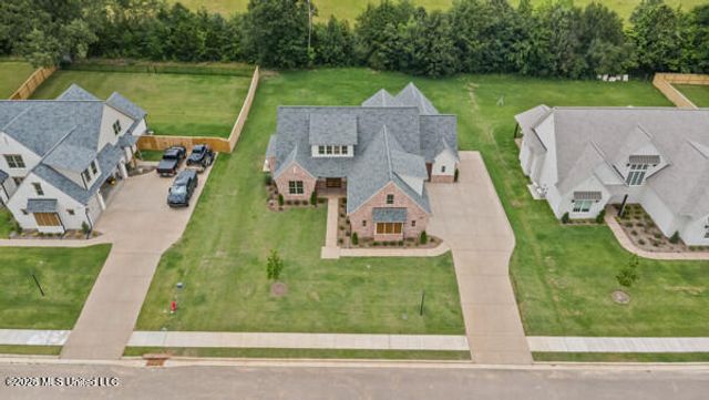 5416 Grayson Way, Hernando, MS 38632