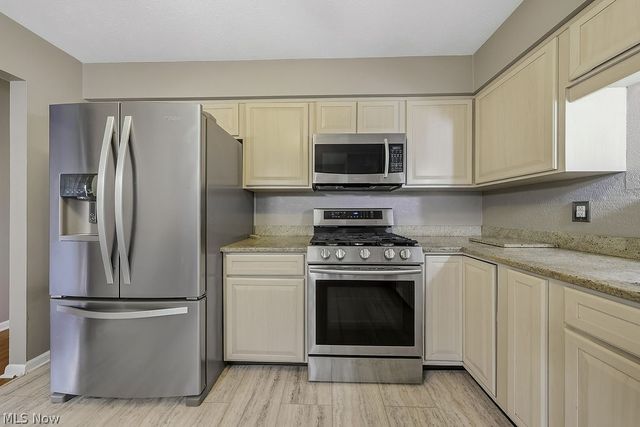 4882 Southwood Drive, Brooklyn, OH 44144