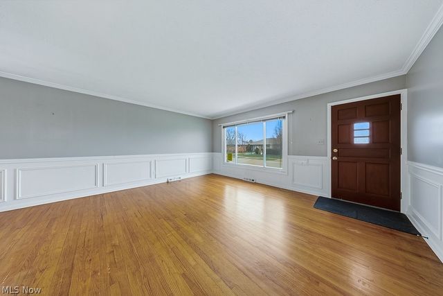 4882 Southwood Drive, Brooklyn, OH 44144