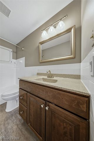 4882 Southwood Drive, Brooklyn, OH 44144