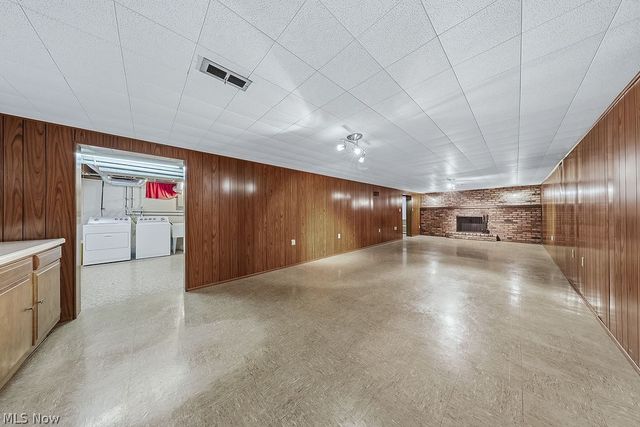 4882 Southwood Drive, Brooklyn, OH 44144