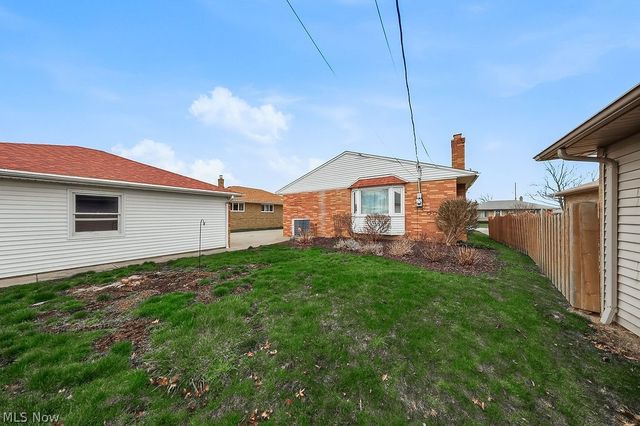 4882 Southwood Drive, Brooklyn, OH 44144