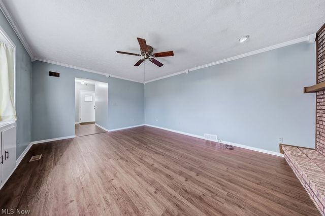 4882 Southwood Drive, Brooklyn, OH 44144