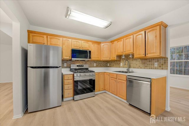 606 Cypress Lane, East Brunswick, NJ 08816