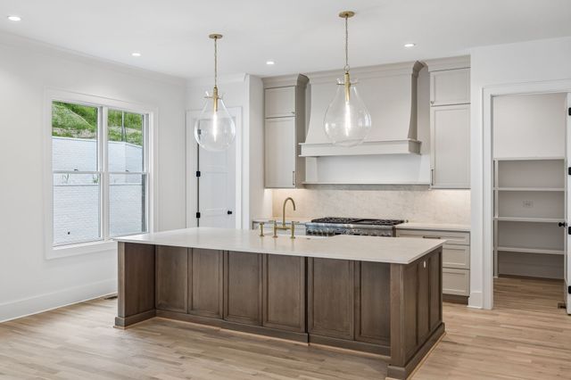 9492 Grand Haven Dr, Brentwood, TN 37027