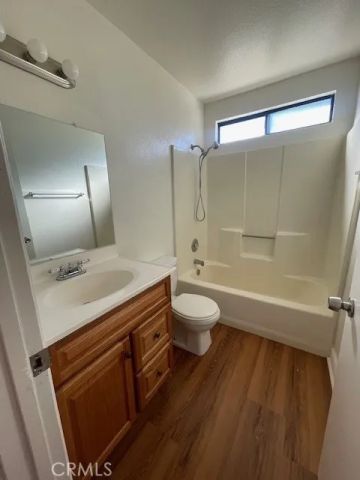 16233 Rodeo, Hesperia, CA 92345