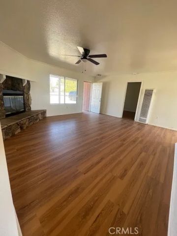 16233 Rodeo, Hesperia, CA 92345