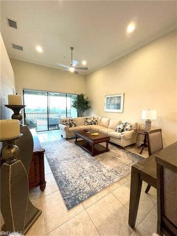 9426 Benevenuto CT 203, Naples, FL 34119
