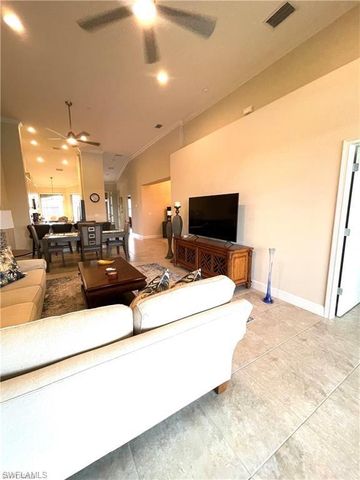 9426 Benevenuto CT 203, Naples, FL 34119