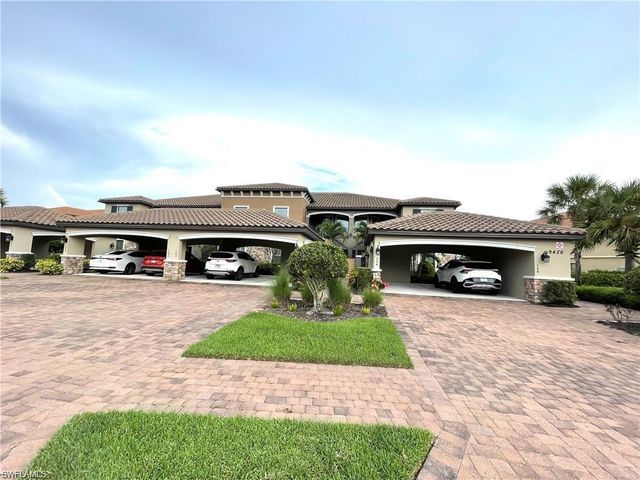 9426 Benevenuto CT 203, Naples, FL 34119