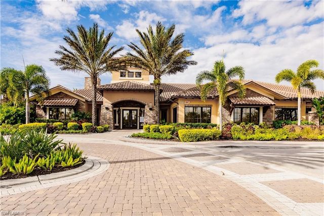 9426 Benevenuto CT 203, Naples, FL 34119