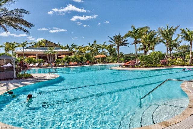 9426 Benevenuto CT 203, Naples, FL 34119