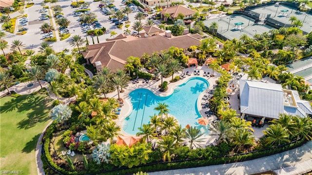 9426 Benevenuto CT 203, Naples, FL 34119