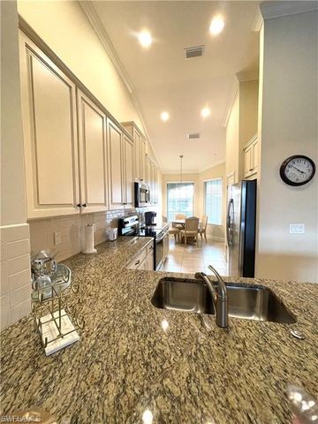 9426 Benevenuto CT 203, Naples, FL 34119