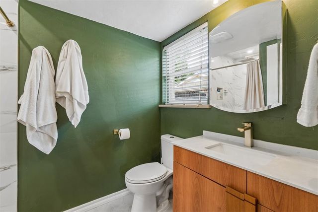 723 E 27th Place, Edmond, OK 73013