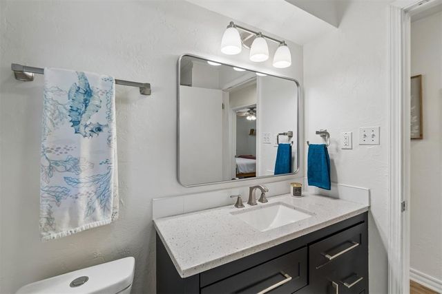 723 E 27th Place, Edmond, OK 73013
