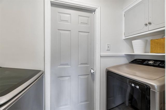 723 E 27th Place, Edmond, OK 73013