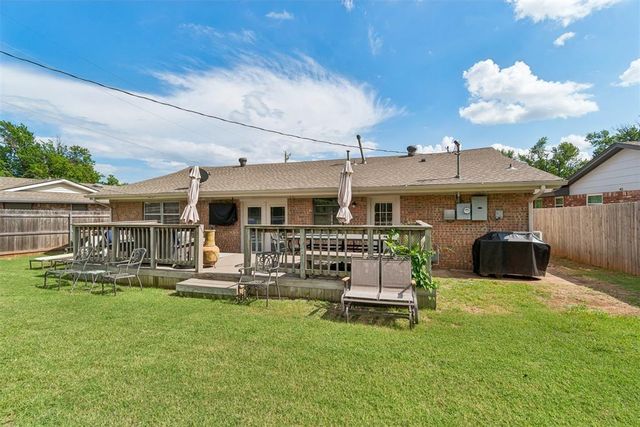 723 E 27th Place, Edmond, OK 73013