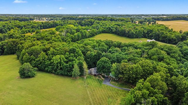 5833 Highway 76, E, Springfield, TN 37172