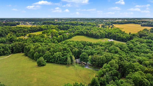 5833 Highway 76, E, Springfield, TN 37172