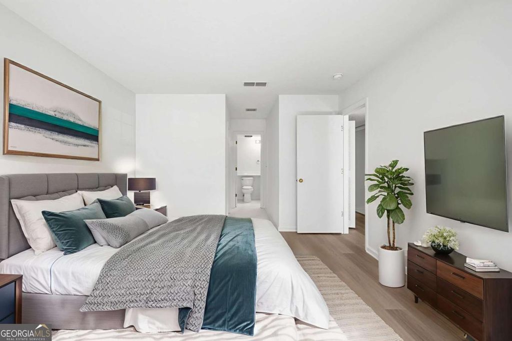 4053 Whitehall Way, Alpharetta, GA 30004