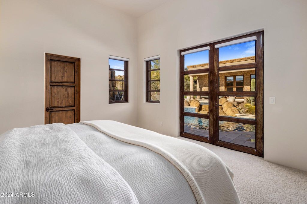 Image 33 of property listing at 26872 N 102ND Street, Scottsdale, AZ 85262