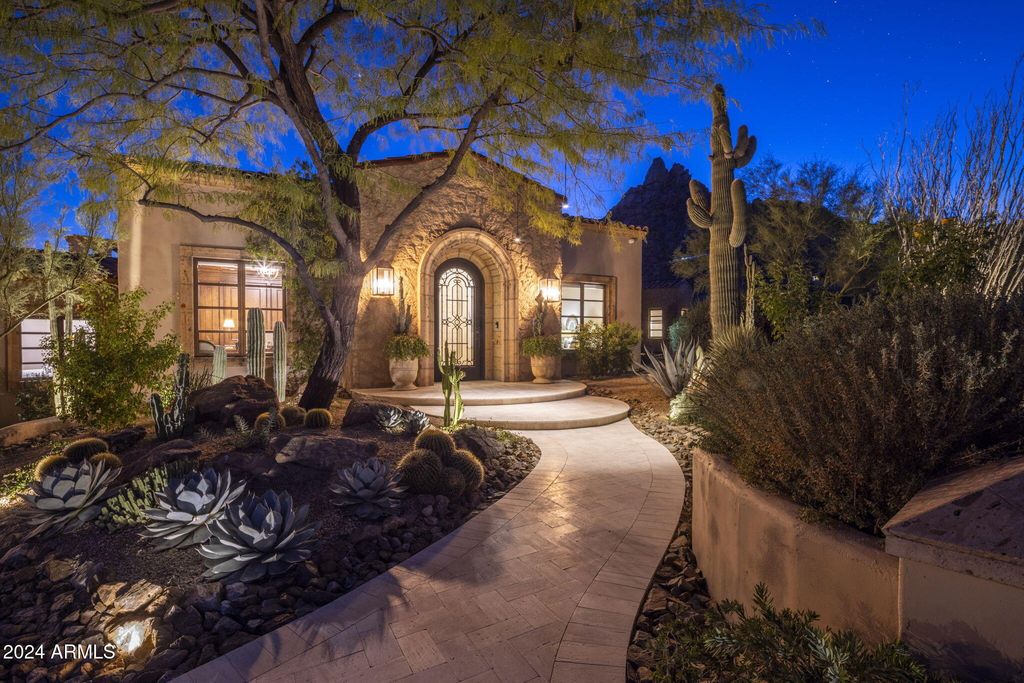 Image 4 of property listing at 26872 N 102ND Street, Scottsdale, AZ 85262