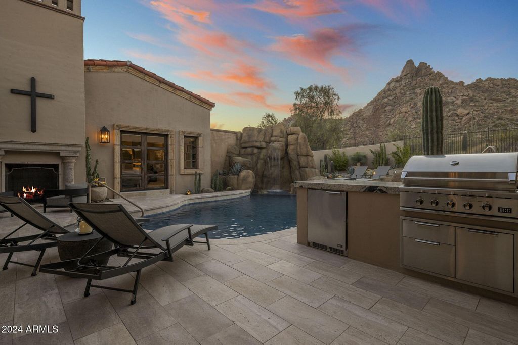 Image 65 of property listing at 26872 N 102ND Street, Scottsdale, AZ 85262