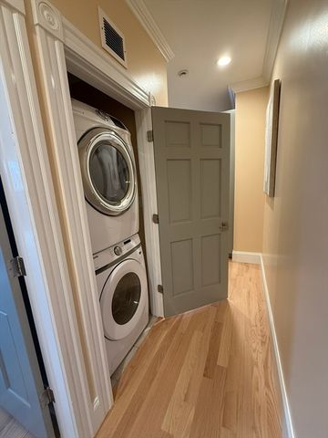 152 Harvard St. 2, Brookline, MA 02446