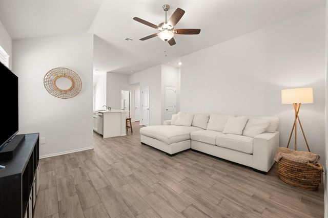 19904 Taggert Drive, Edmond, OK 73012