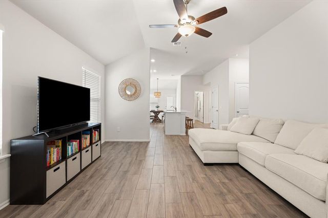 19904 Taggert Drive, Edmond, OK 73012