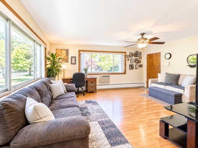 7019 N Ridge Boulevard 1A, Chicago, IL 60645