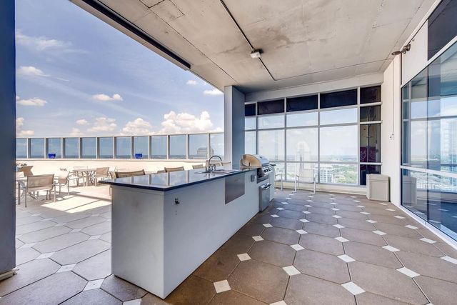 111-3 WASHINGTON STREET, Orlando, FL 32801