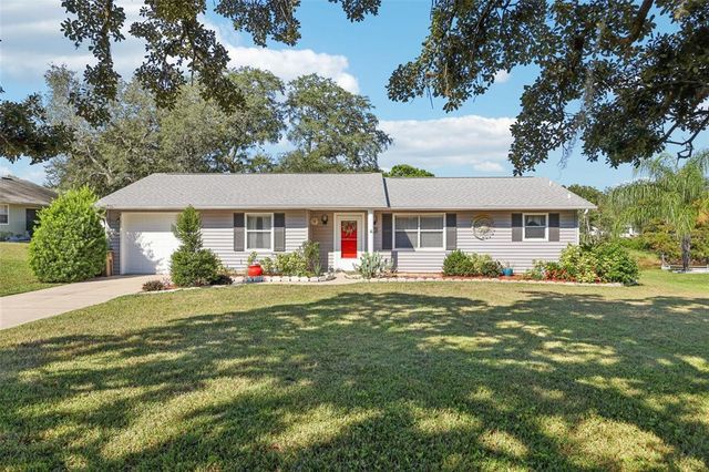 12 BRIGADOON CIRCLE, Leesburg, FL 34788