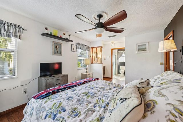 12 BRIGADOON CIRCLE, Leesburg, FL 34788